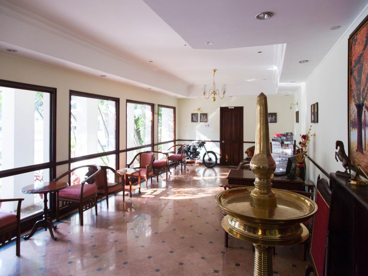 Ats Willingdon Hotel Kochi Exterior photo